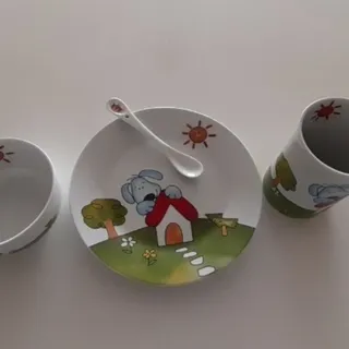 سرویس غذاخوری کودک