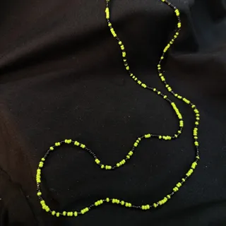 دو عدد بند عینک‌ منجوقی