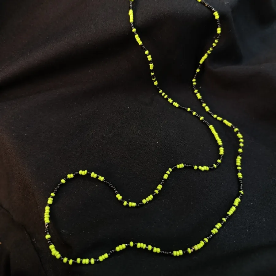 دو عدد بند عینک‌ منجوقی