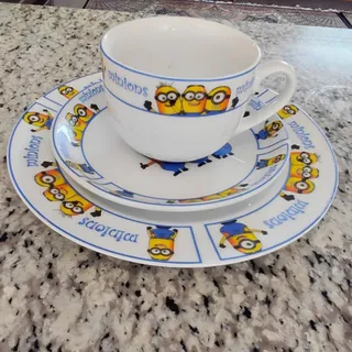 بشقاب و فنجان چینی