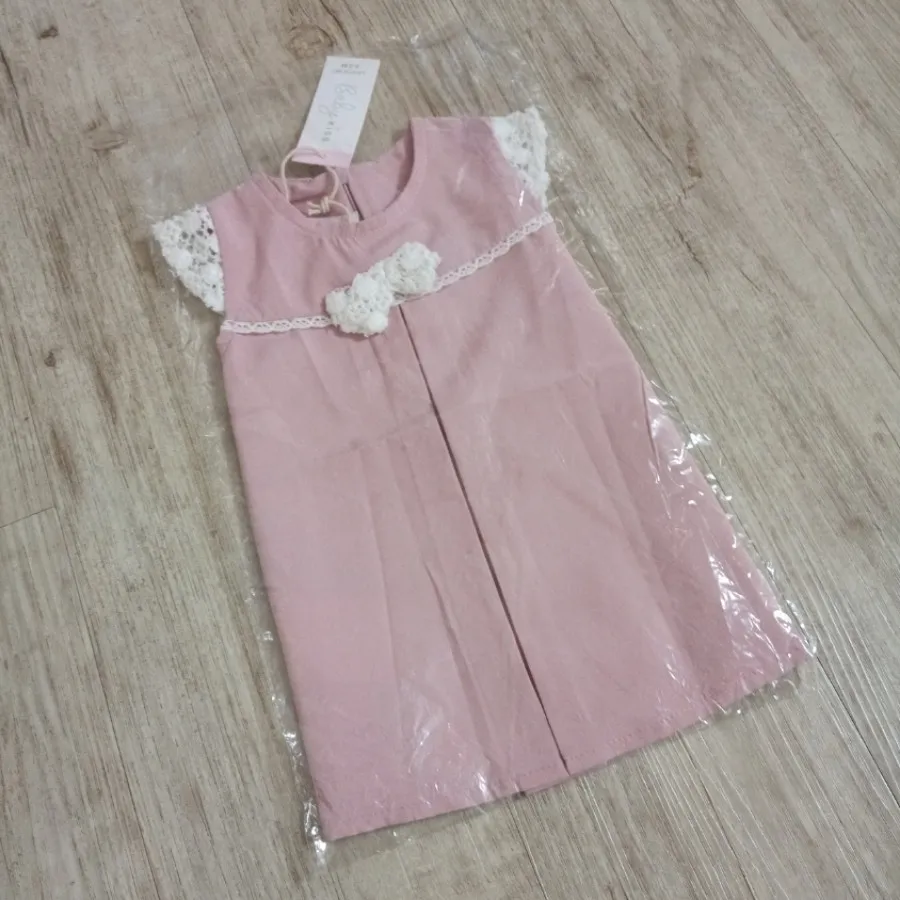 پیراهن نوزادی