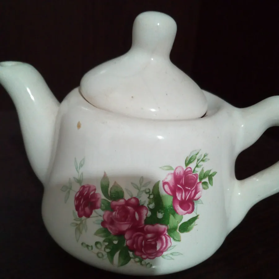 قوری گلسرخی