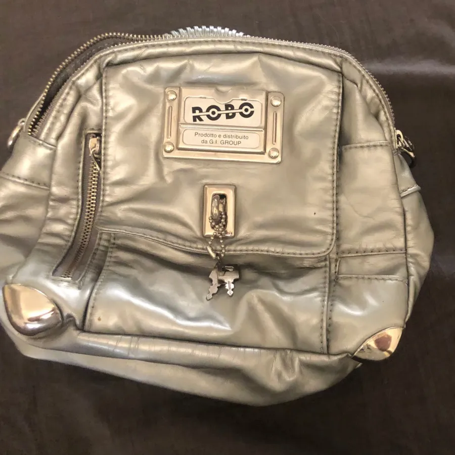کیف ایتالیایی روبو