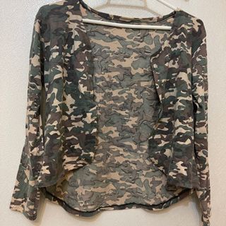 کت(رو لباسی)