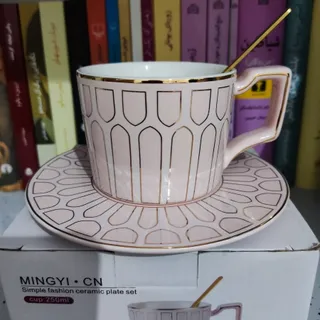 فنجان نعلبکی