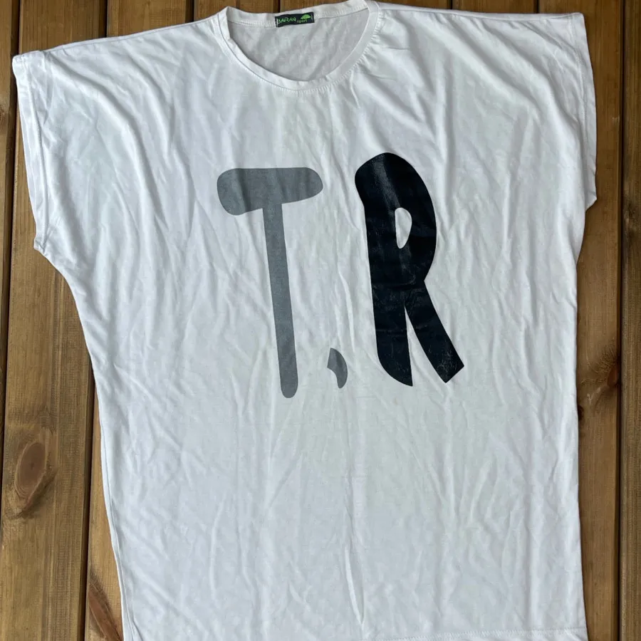 تی شرت آستین افتاده