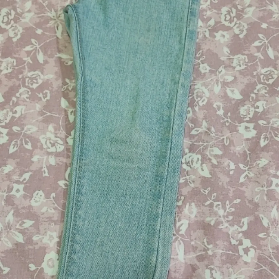 شلوار جین بچگانه