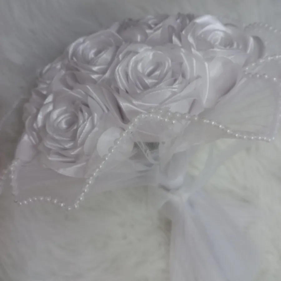 دسته گل عروس سفید