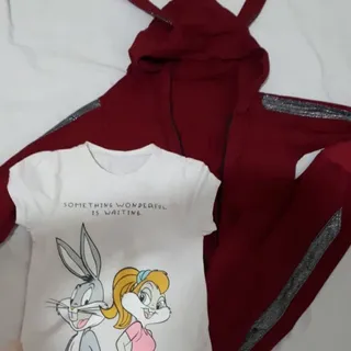 سویشرت و شلوار و تیشرت