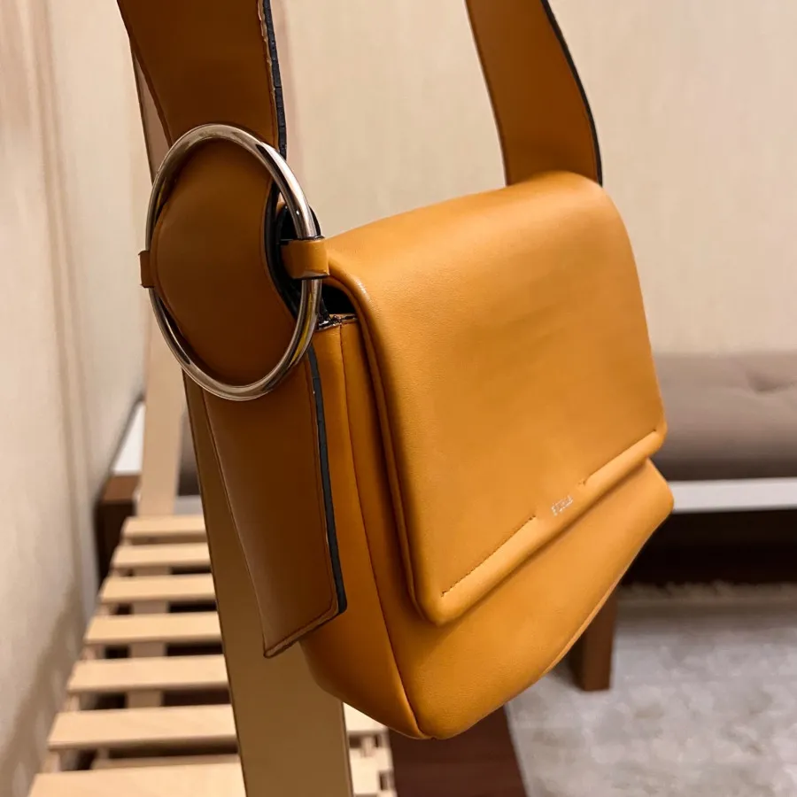 کیف FURLA
