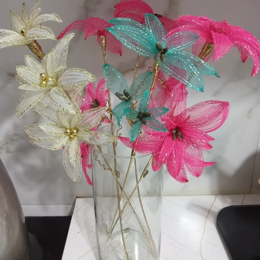 گل با گلدان