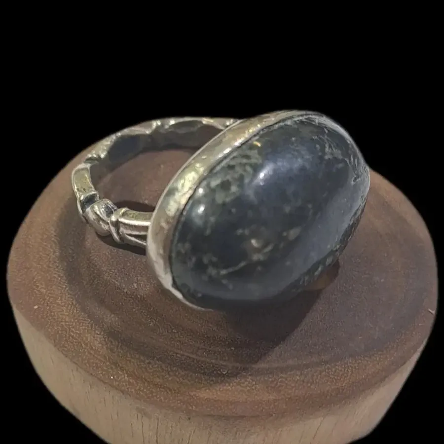 سنگ شجر و انگشتر