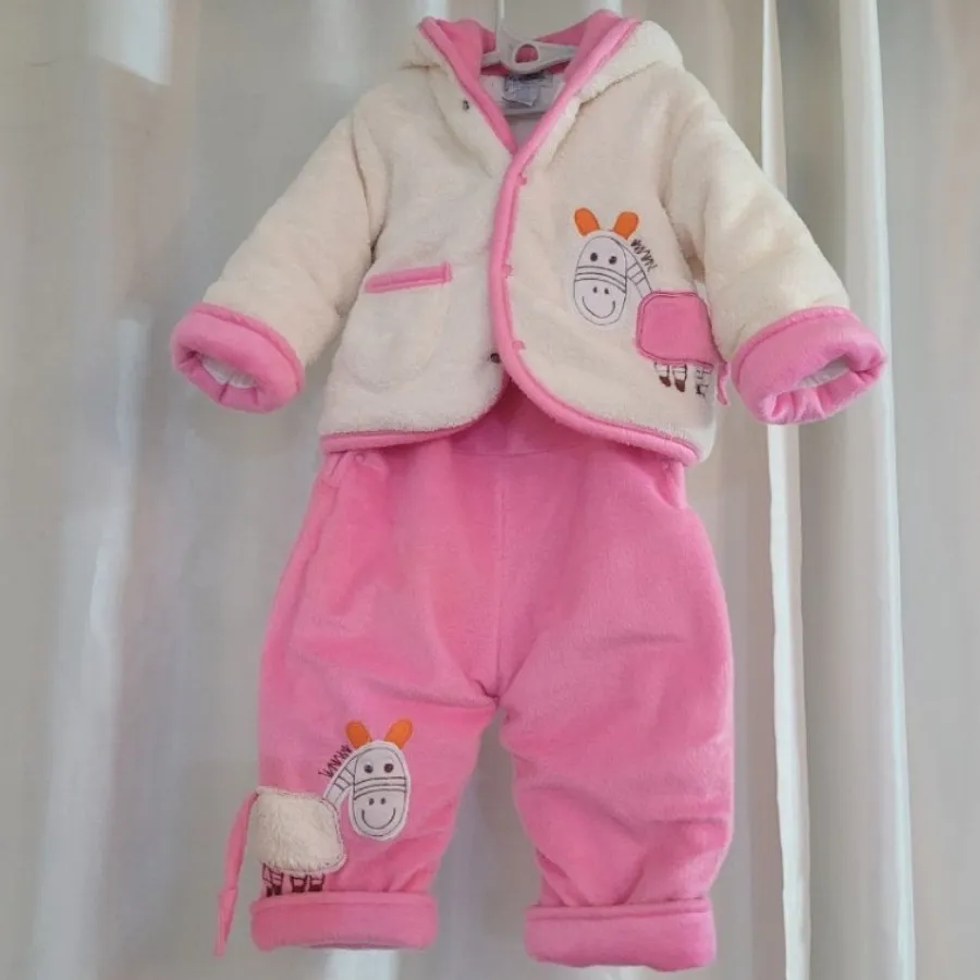 کاپشن بچه‌گانه