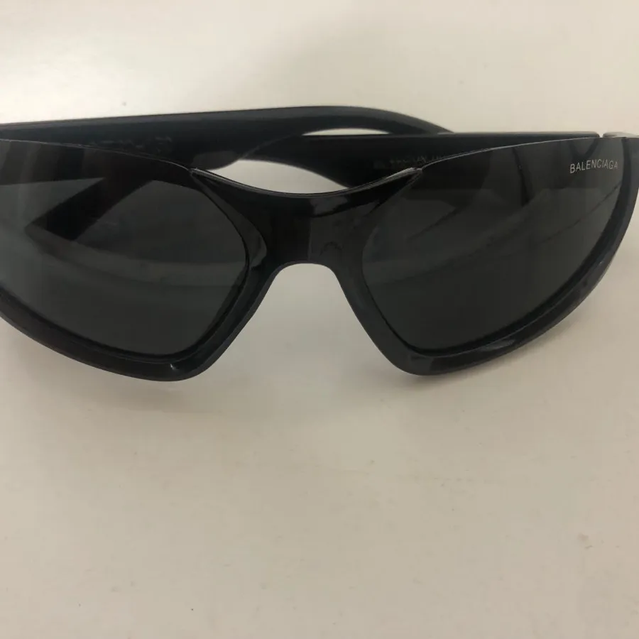 عینک بالنسیاگا