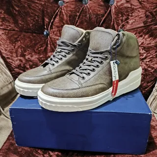 نیم‌بوت Defacto