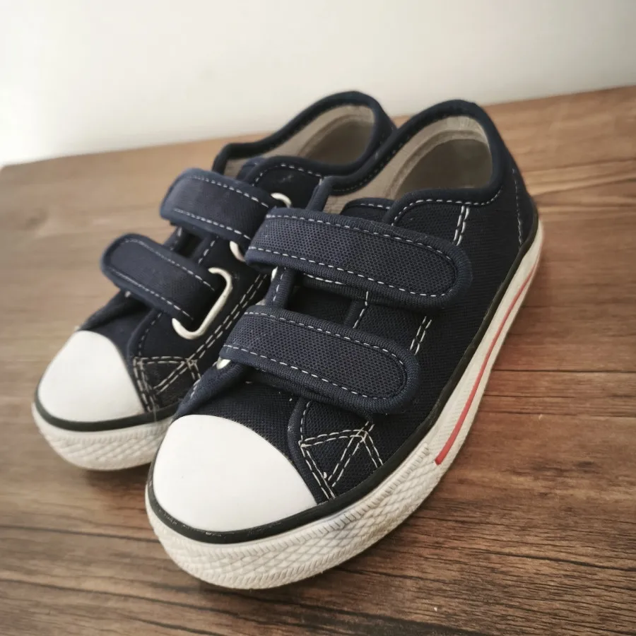 کفش اسپورت شیک