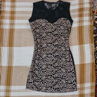 پیراهن دخترانه