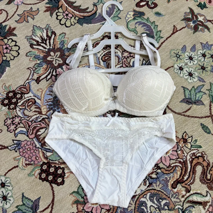 ست سوتین و شورت