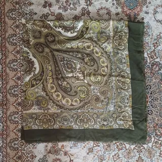 روسری کاملا نو گرم