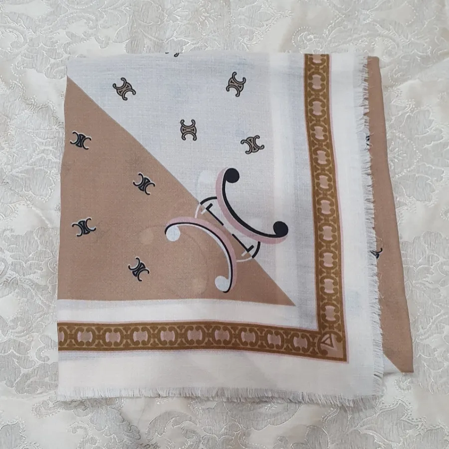 روسری سیا اسکارف