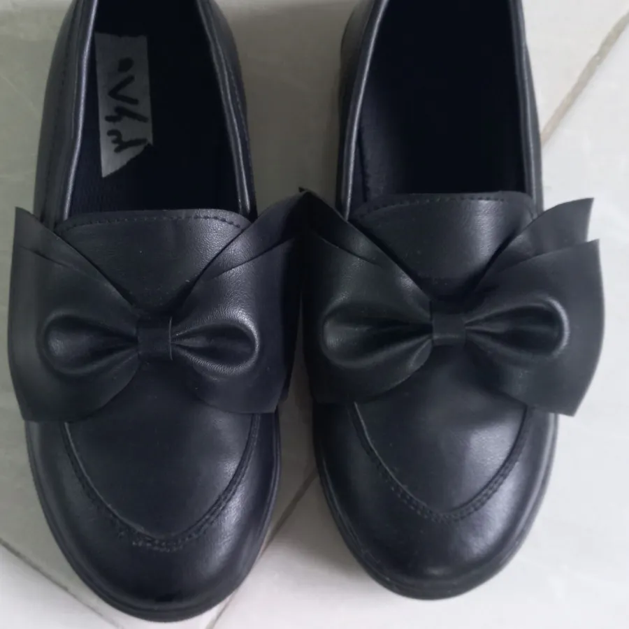 کفش زنانه و دخترانه