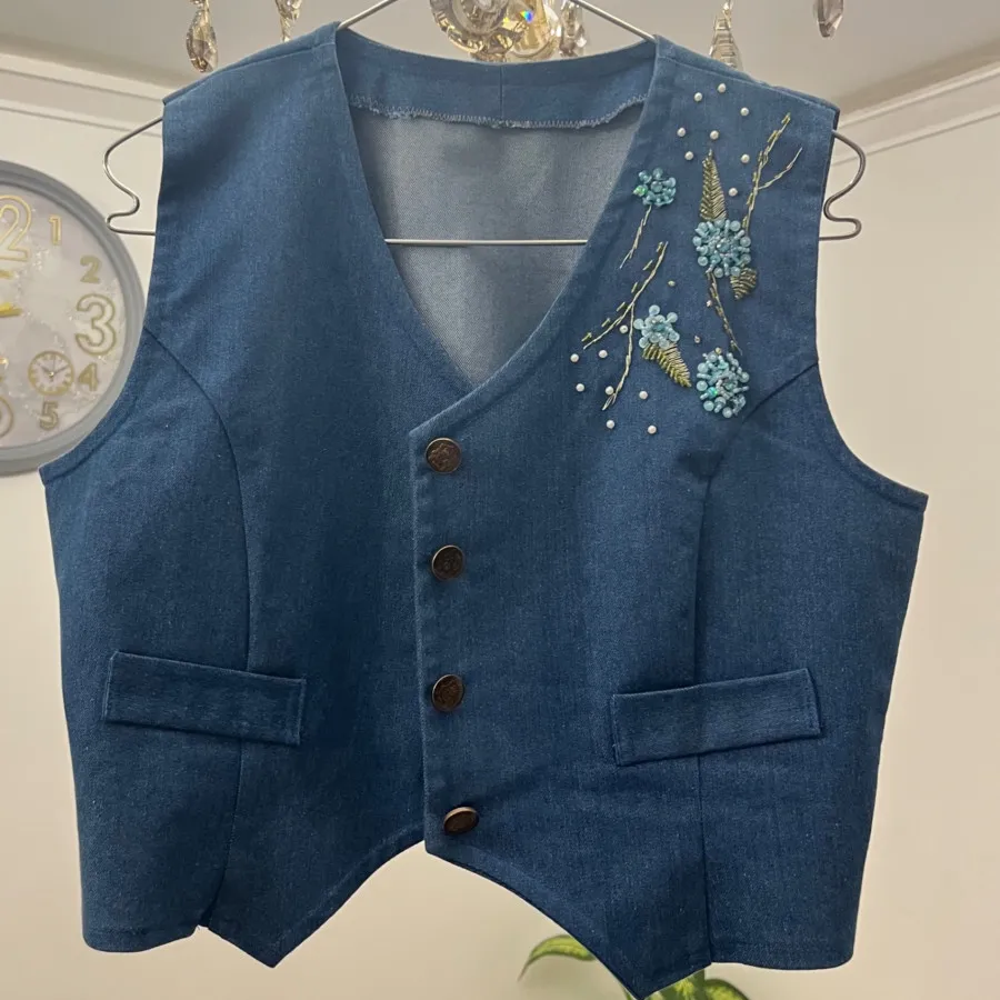 ست جلیقه و دامن