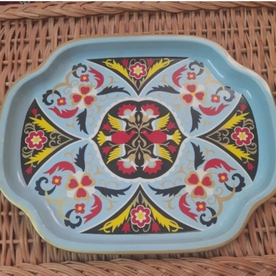 سینی فلزی قدیمی