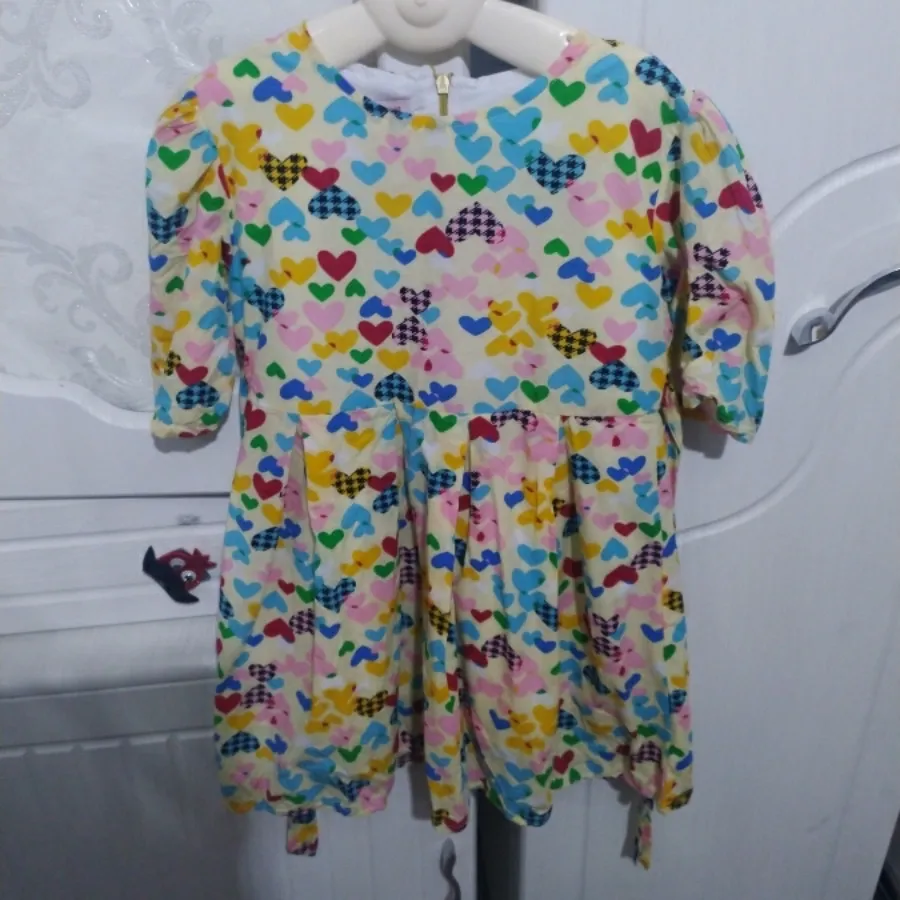 پیراهن دخترانه