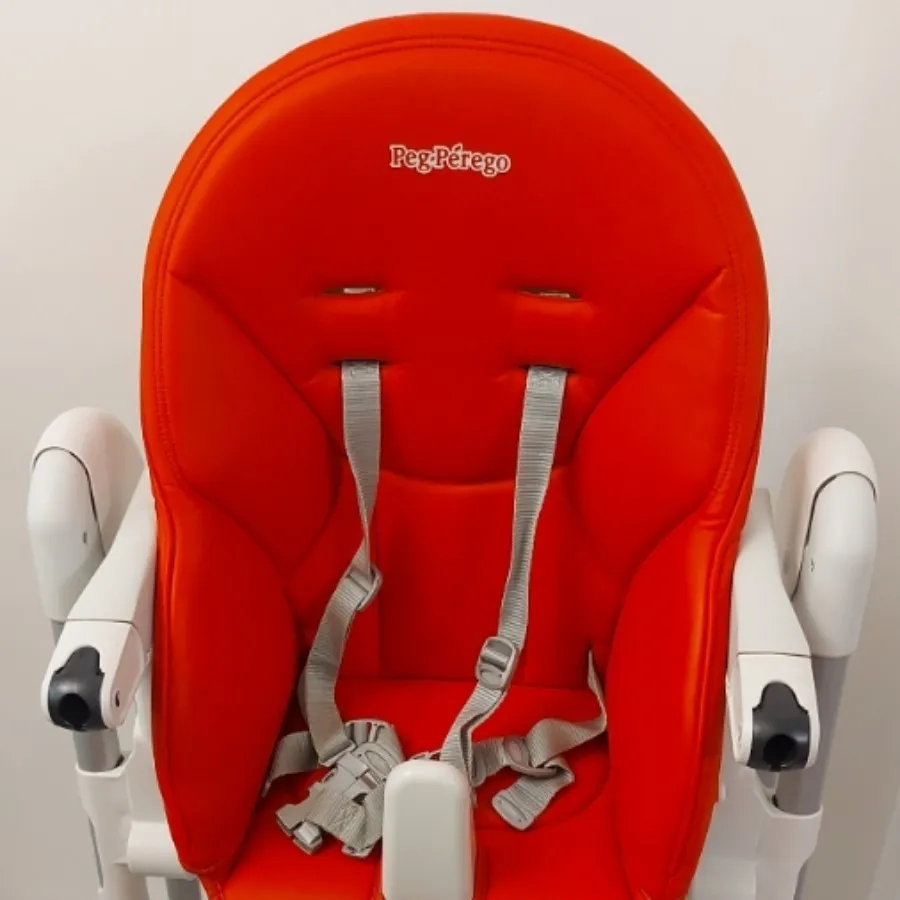 صندلی غذای pegperego