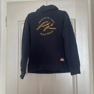 هودی پسرونه