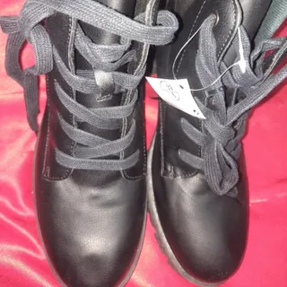 نیم بوت خارجی