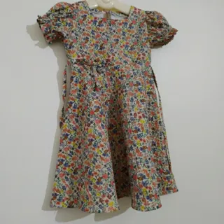 پیراهن دخترانه