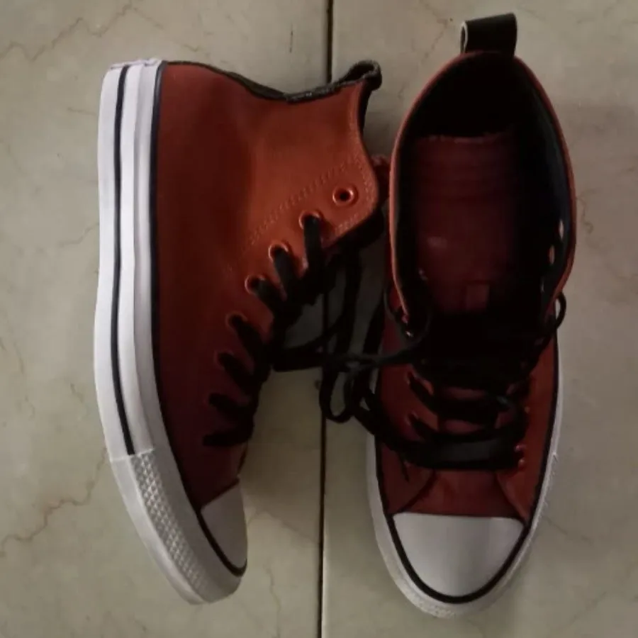 کفش اسپرت اصل ویتنام