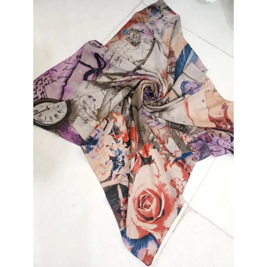 روسری طرحدار