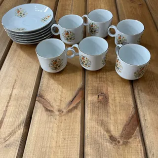 فنجون و نعلبکی قهوه خوری