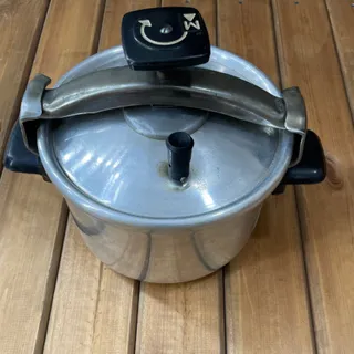 زودپز قدیمی