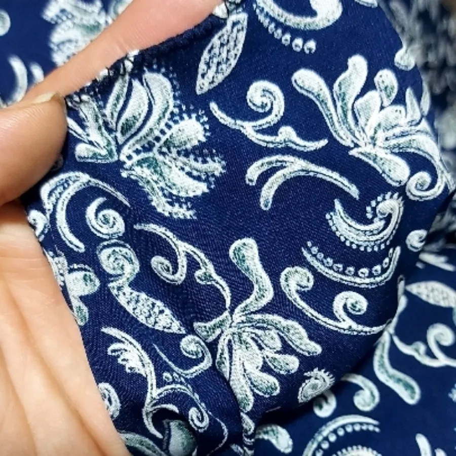 چادر سورمه ای