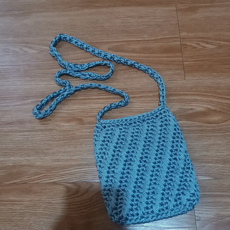 کیف مکرومه آبی