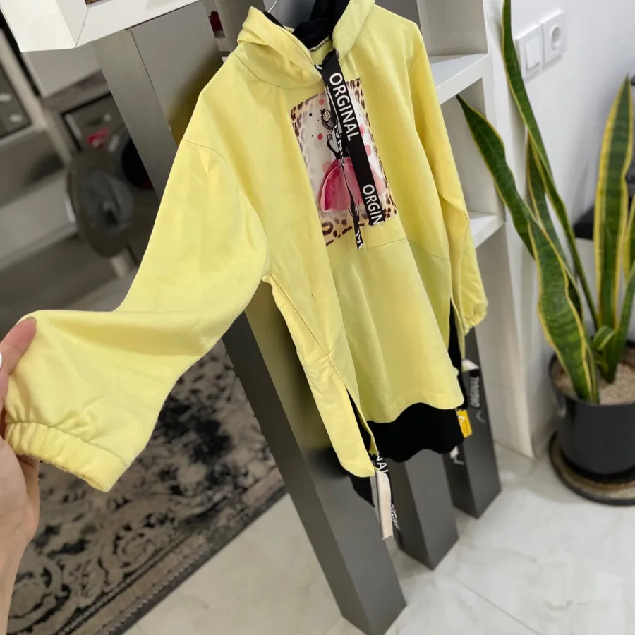 هودی دخترونه