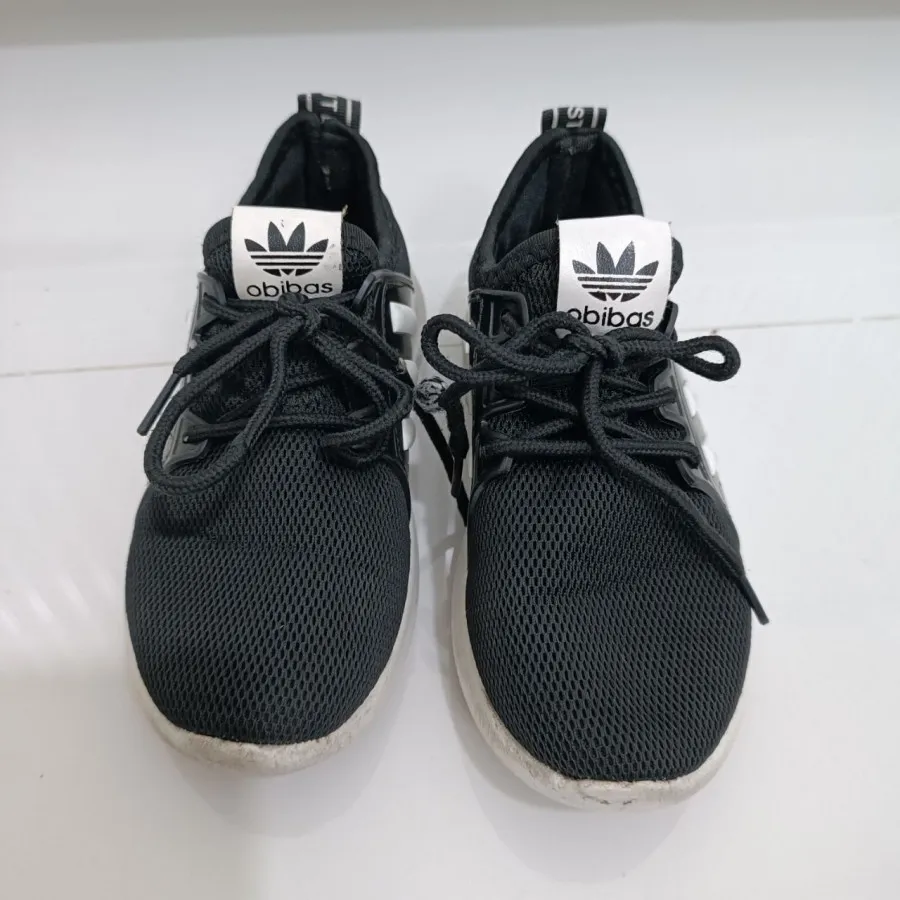 کفش اسپرت بچه گانه