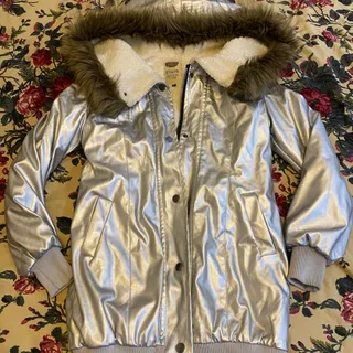 کاپشن هلوگرامی در حد نو