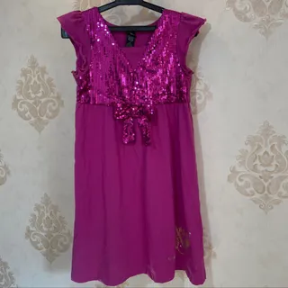 پیراهن دخترانه