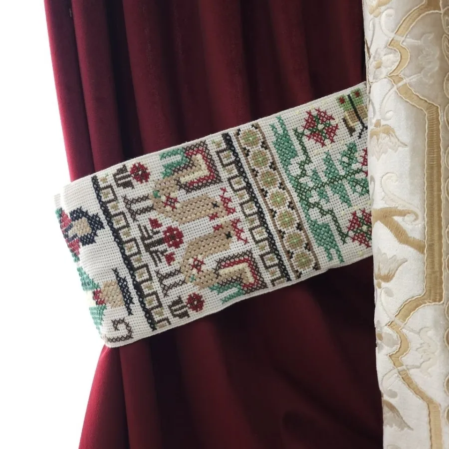 دست بافته گلدوزی وارداتی