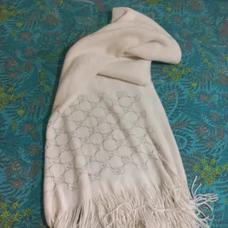 شال بافت سفید