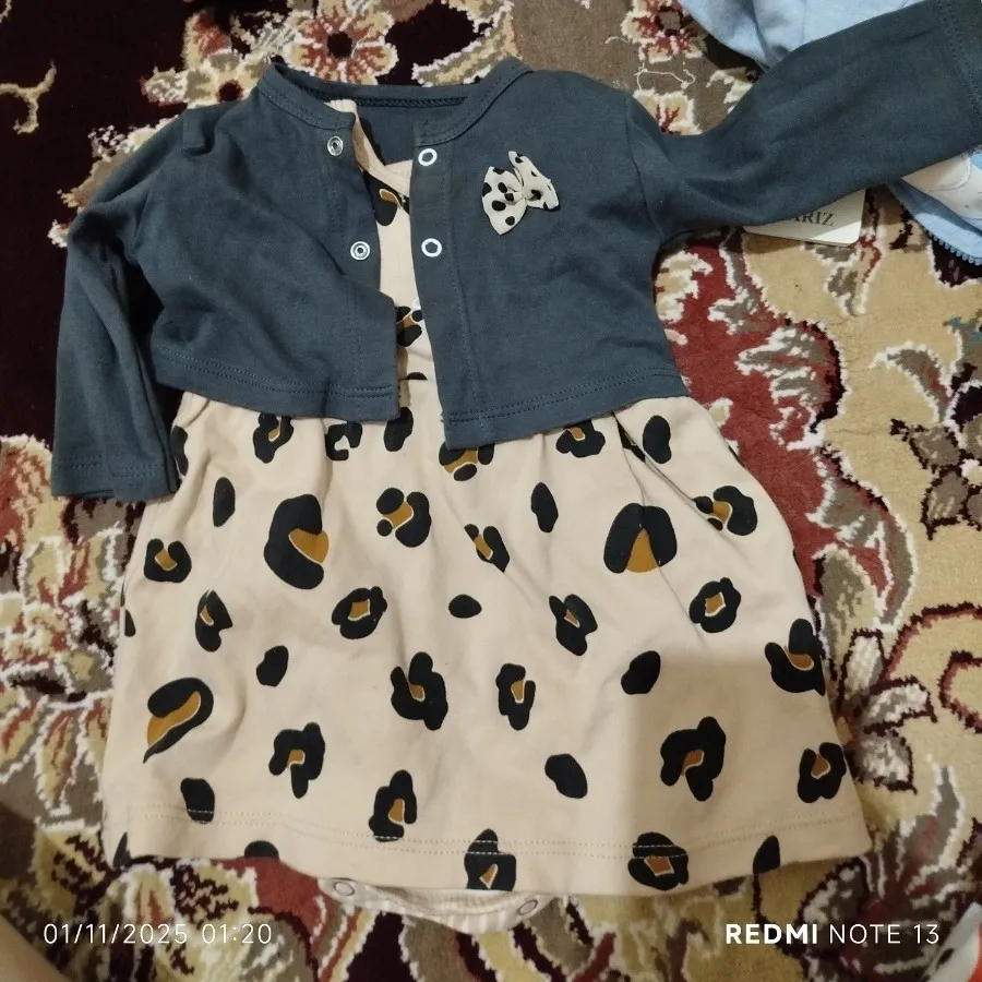 لباس دخترانه یک تاسه سال