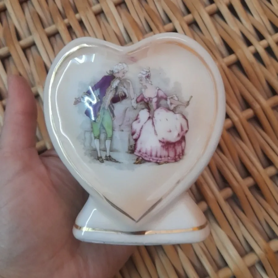 گلدان قدیمی