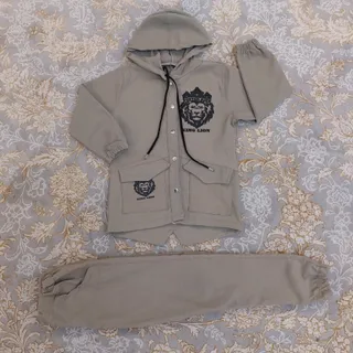 لباس بچگانه