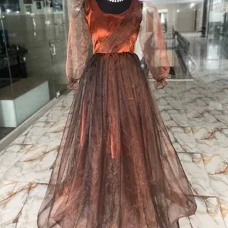 پیراهن دخترانه