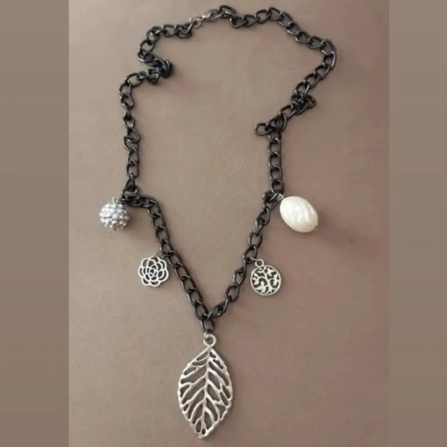 گردن آویز فانتزی