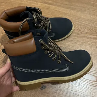 نیم بوت برند